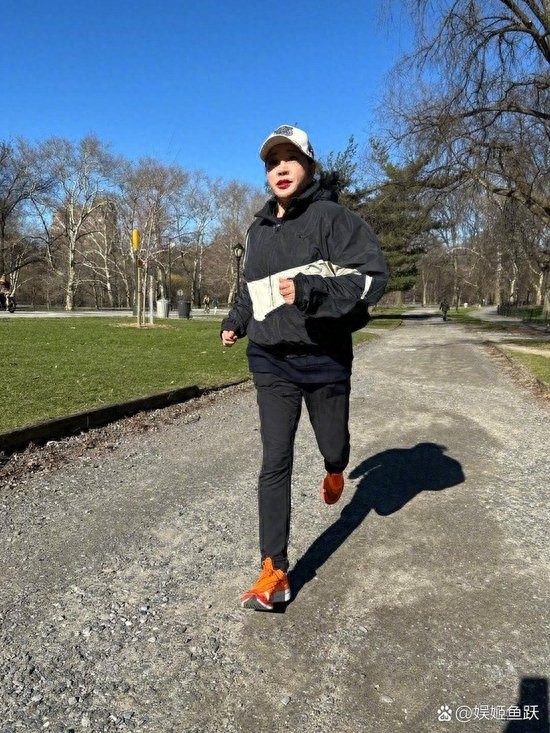 刘晓庆分享养生秘籍：大口吃肉，大口喝奶，每天都要摄取肉类